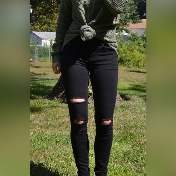 3/$30 Black Distressed Denim Jeans - Picture 2 of 4